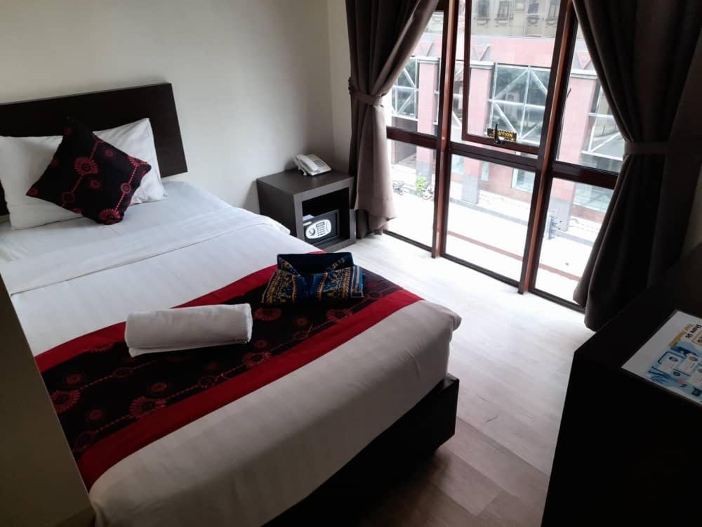 Swing & Pillows - Adya Hotel Kuala Lumpur Exterior foto